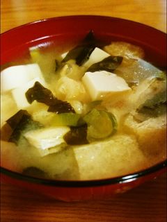 油揚げと豆腐とわかめのお味噌汁☆-レシピのメイン写真