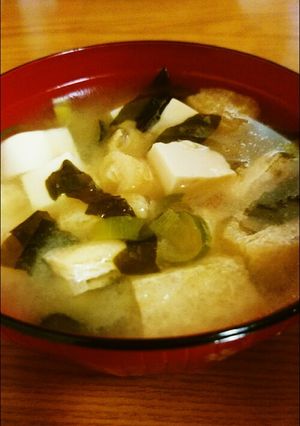 油揚げと豆腐とわかめのお味噌汁☆-レシピのメイン写真