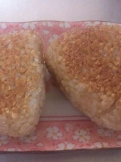 残りゴハンで☆うまうま焼おにぎり-レシピのメイン写真