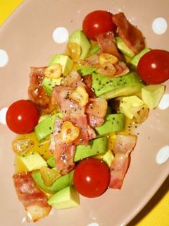 アボカドとベーコン♥ガーリックペッパー-レシピのメイン写真