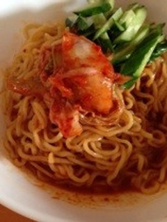 市販の冷やし中華で☆なんちゃってビビン麺-レシピのメイン写真