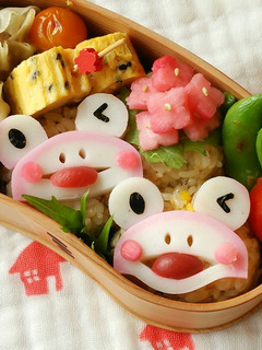 キャラ弁♪かまぼこカエル-レシピのメイン写真