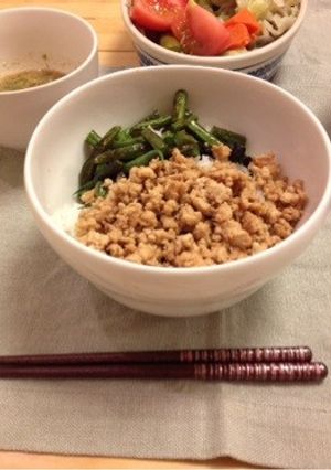 鶏そぼろ丼-レシピのメイン写真