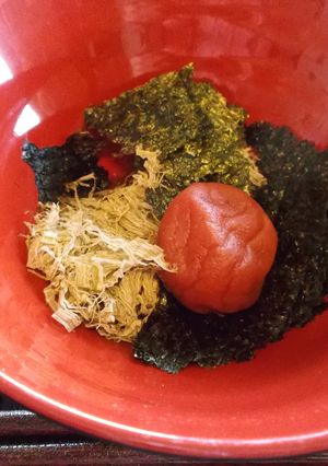 １分で♪とろろ昆布のさっぱりお吸い物-レシピのメイン写真