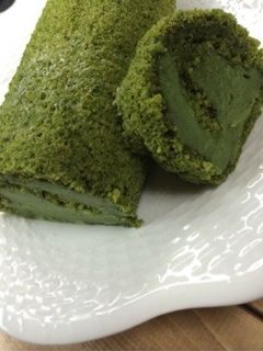 しっとり抹茶のあん巻きロールケーキ-レシピのメイン写真