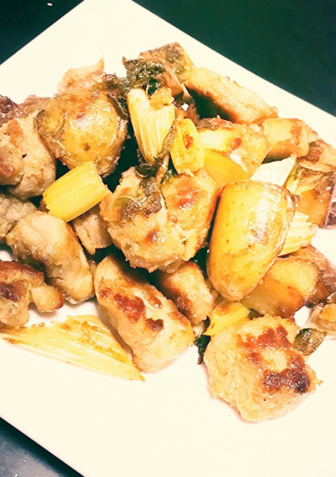 唐揚げ粉で！セロリとじゃがと鶏肉炒め-レシピのメイン写真