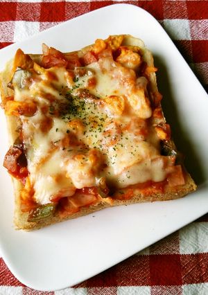 オムライス気分♪ふわとろ卵チーズトースト-レシピのメイン写真