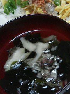 茗荷で爽やか♪舞茸とわかめのお吸い物☆-レシピのメイン写真