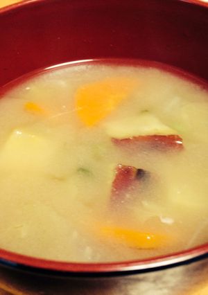 冬の朝食にも☃野菜の旨味♡ほくほく味噌汁-レシピのメイン写真