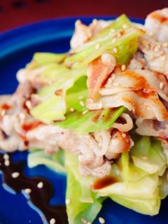 簡単!豚肉とキャベツの塩こうじ蒸し-レシピのメイン写真