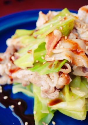 簡単！豚肉とキャベツの塩こうじ蒸し-レシピのメイン写真