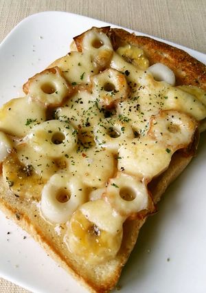 バナナとちくわ◎ハニマスチーズトースト-レシピのメイン写真