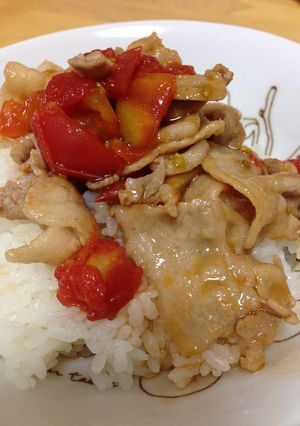 夏にピッタリ！ 豚ばらトマト丼-レシピのメイン写真