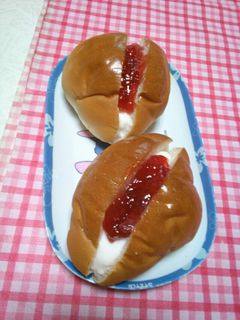 ヨーグルトジャムロールパンサンド-レシピのメイン写真