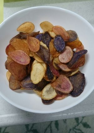 遊び心からのカラフルポテトチップス-レシピのメイン写真
