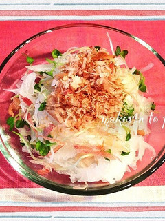 簡単!みょうがと新玉ねぎのポン酢和え-レシピのメイン写真