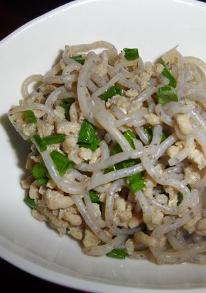 豚ミンチと糸こんにゃくの蒸し煮-レシピのメイン写真