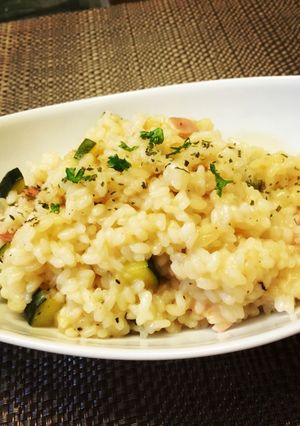 ズッキーニとベーコンのチーズリゾット-レシピのメイン写真
