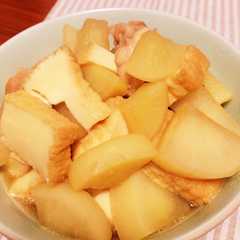 รูปของ 大根と厚揚げの煮物