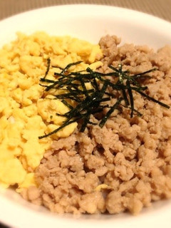 すぐできるそぼろごはん-レシピのメイン写真