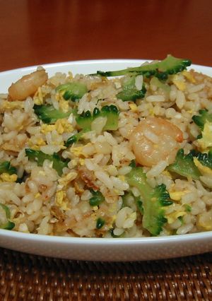 えびとゴーヤーのオイスターソース炒飯-レシピのメイン写真