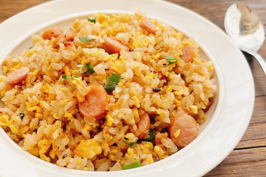簡単ランチ♪香ばしバター醤油チャーハン