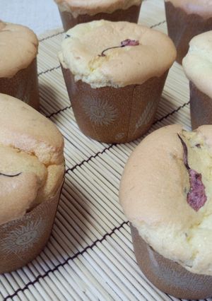 カップでふわふわ桜と小豆のシフォンケーキ-レシピのメイン写真