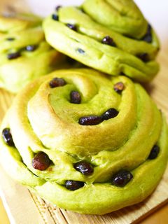 【菓子パン】甘納豆入り★抹茶うずまきパン-レシピのメイン写真