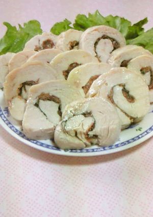 レンジでヘルシー♪胸肉の大葉梅肉ロール♪-レシピのメイン写真