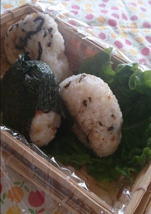 梅昆布おにぎり-レシピのメイン写真