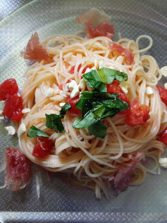 トマトと生ハムの冷たいパスタ-レシピのメイン写真