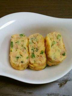 *お弁当*鮭フレークとねぎの卵焼き-レシピのメイン写真