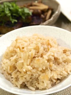 初夏の味♪新生姜とじゃこの炊き込み御飯-レシピのメイン写真