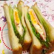 チーズたっぷりハムエッグサンド