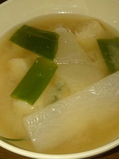 大根と油揚げのお味噌汁☆-レシピのメイン写真