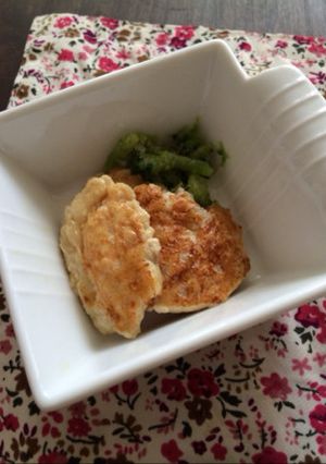 離乳食中期☆ふわとろ豆腐ハンバーグ-レシピのメイン写真