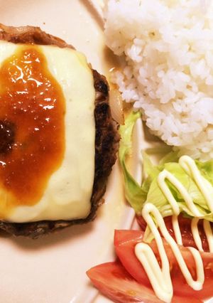 ママの味のチーズハンバーグ-レシピのメイン写真