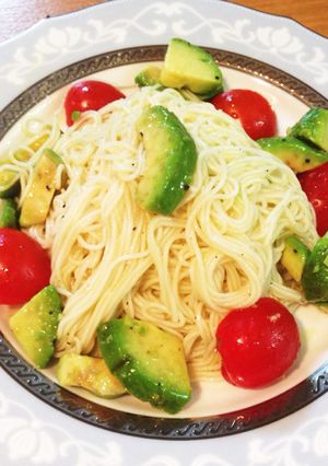 簡単トマトとアボカドの素麺カッペリーニ風-レシピのメイン写真