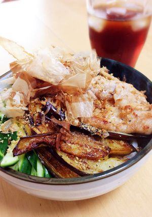1人分でもプチ贅沢！焼きナス肉うどん♡-レシピのメイン写真