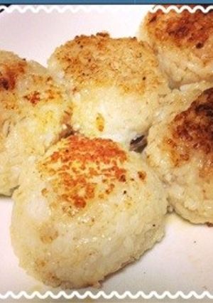 ダシダで絶品焼きおにぎり♪-レシピのメイン写真