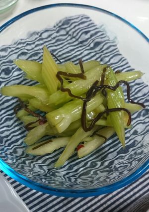 混ぜておくだけ☆やみつきセロリ-レシピのメイン写真