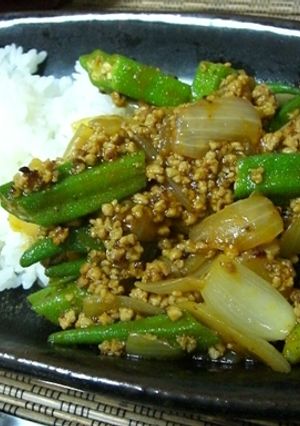 オクラと豚挽き肉のドライカレー-レシピのメイン写真