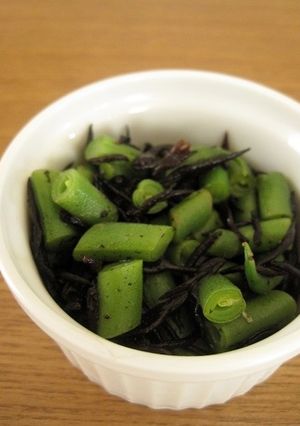 いんげん豆とひじきの梅肉和え-レシピのメイン写真