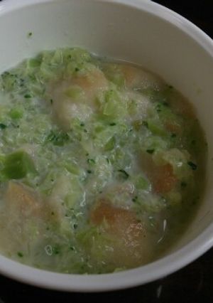 離乳食中期★麩とﾌﾞﾛｯｺﾘｰのミルク煮-レシピのメイン写真