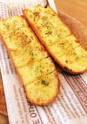 ガーリックトーストボート-レシピのメイン写真