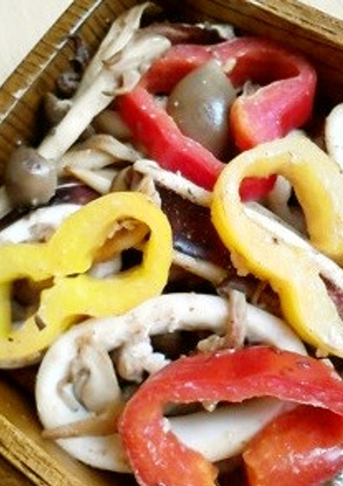 イカとしめじとパプリカの塩麹炒め-レシピのメイン写真