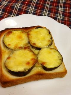 ぬか漬けチーズトースト-レシピのメイン写真