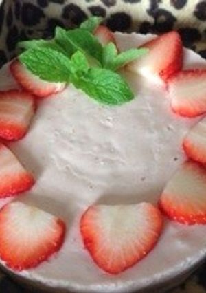 ミキサーだけ!簡単いちごムースケーキ♥️-レシピのメイン写真