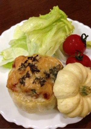 ミニカボチャの肉詰め焼き-レシピのメイン写真