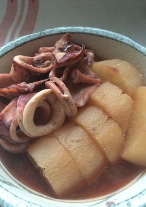 定番！イカと大根の煮物-レシピのメイン写真